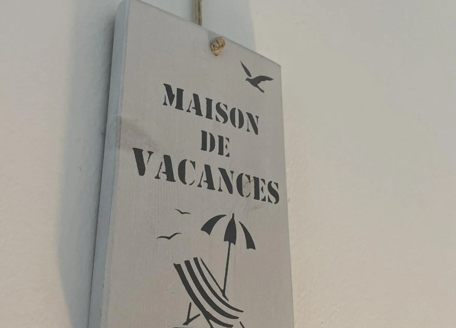 Holiday home La Pommedepin Ravissante Maisonnette Avec Jardin Plouescat