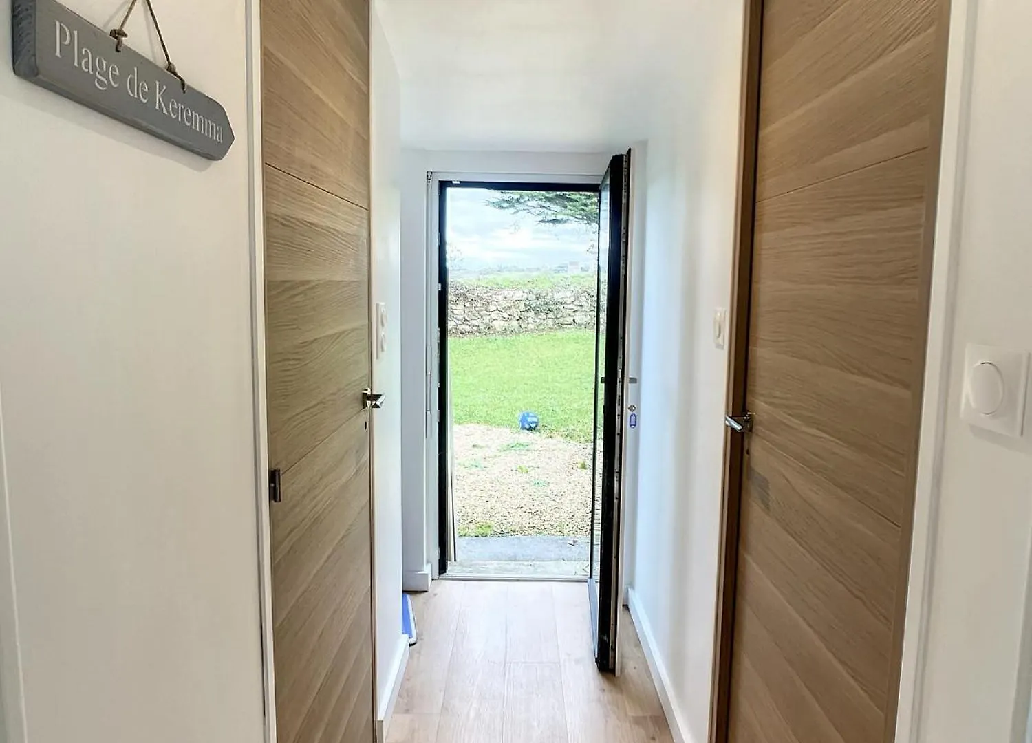 Holiday home La Pommedepin Ravissante Maisonnette Avec Jardin Plouescat